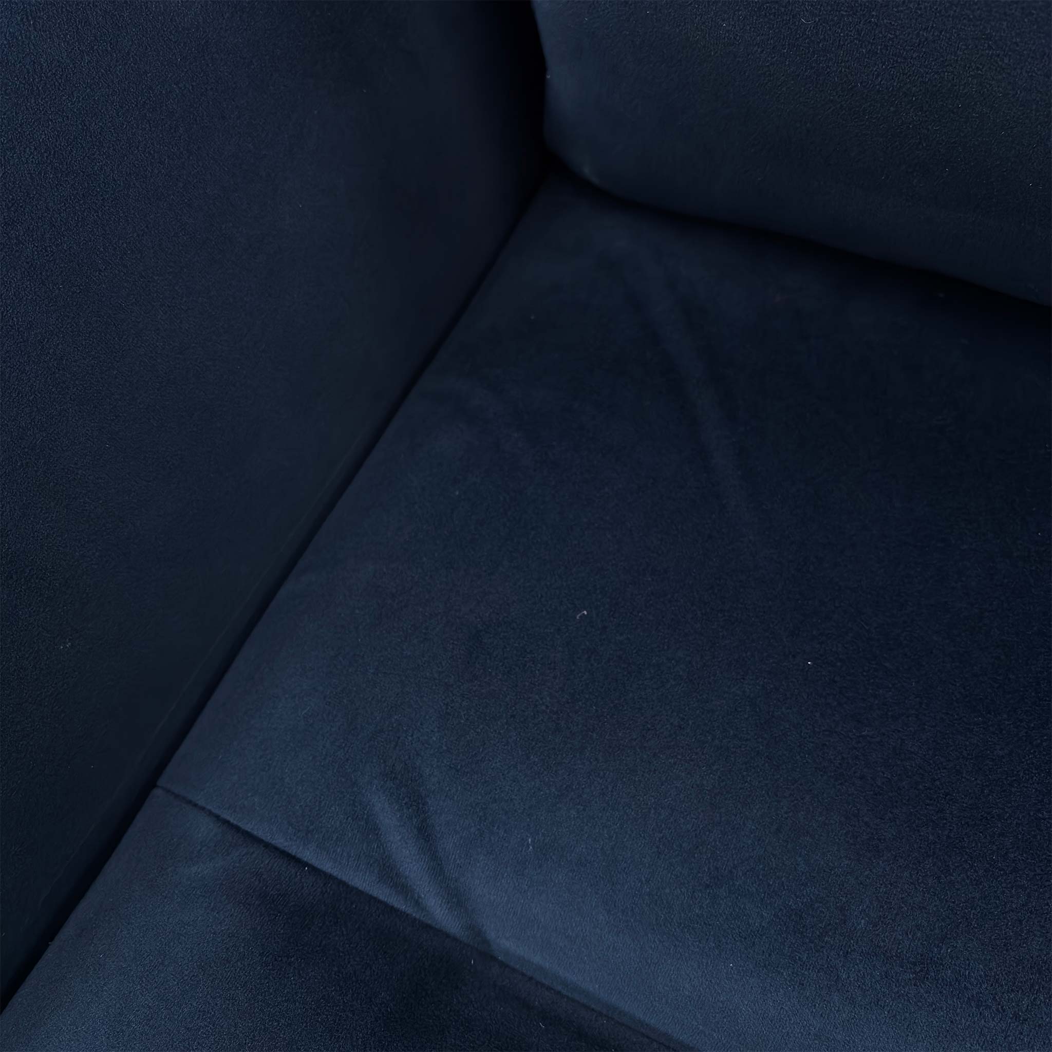 Parker Knoll 'Hudson 23' Navy Blue Velvet Lift and Rise Chair - Image 5